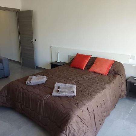 Sorriso Flat N.9 - Entire Unit Apartment St. Paul's Bay Exterior photo
